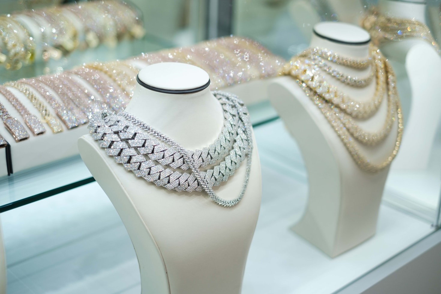 5 Ways to Elevate Your Style with Luxury Jewelry
